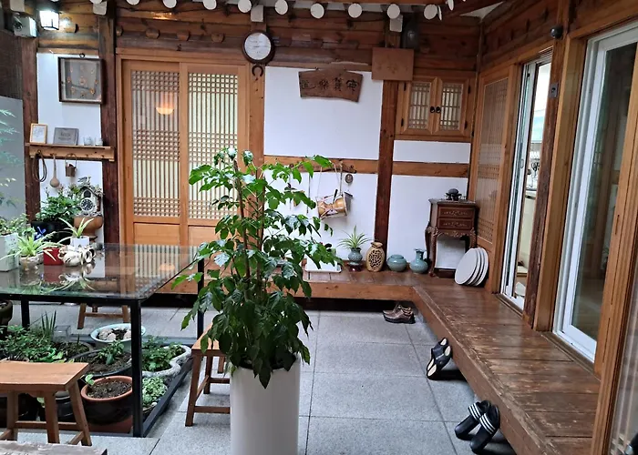 Hanok Nuha Gasthuis