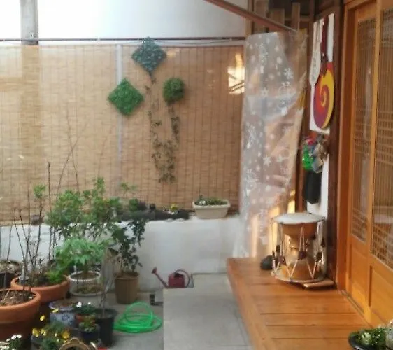 Hanok Nuha Gasthuis